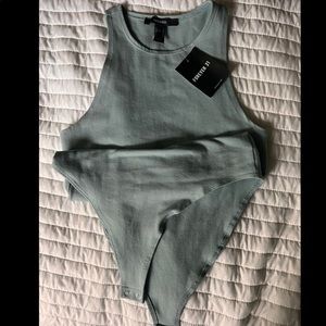 Small bodysuit